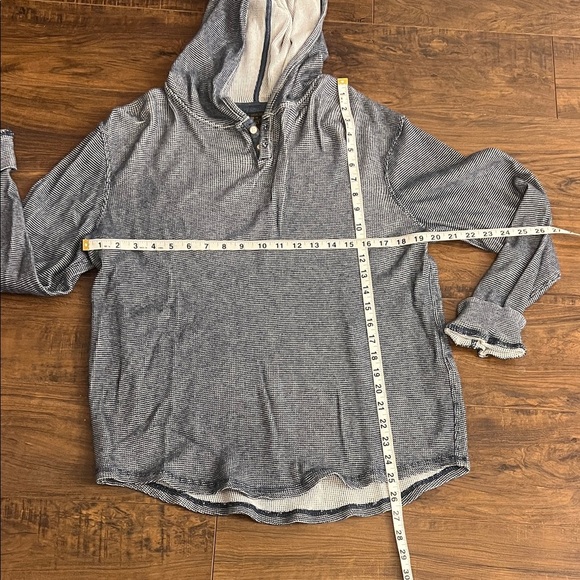 Men’s Lucky Brand Navy Mesh Pullover - Picture 3 of 8